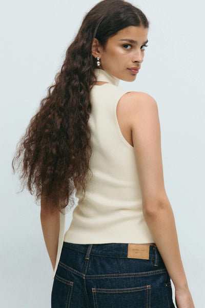 Knitted scarf vest