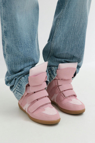 14+ wedge sneakers