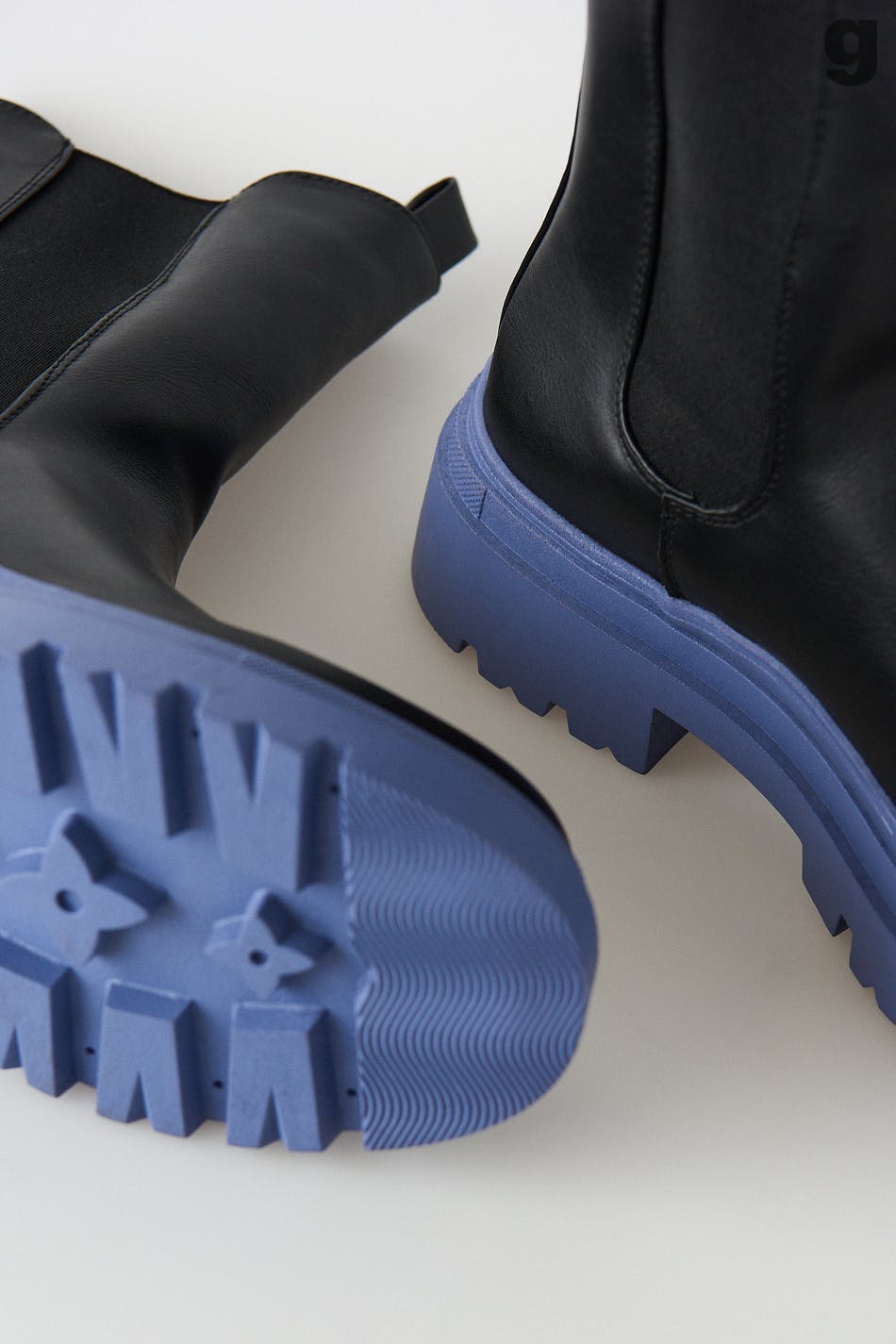 boots - Black/purple
