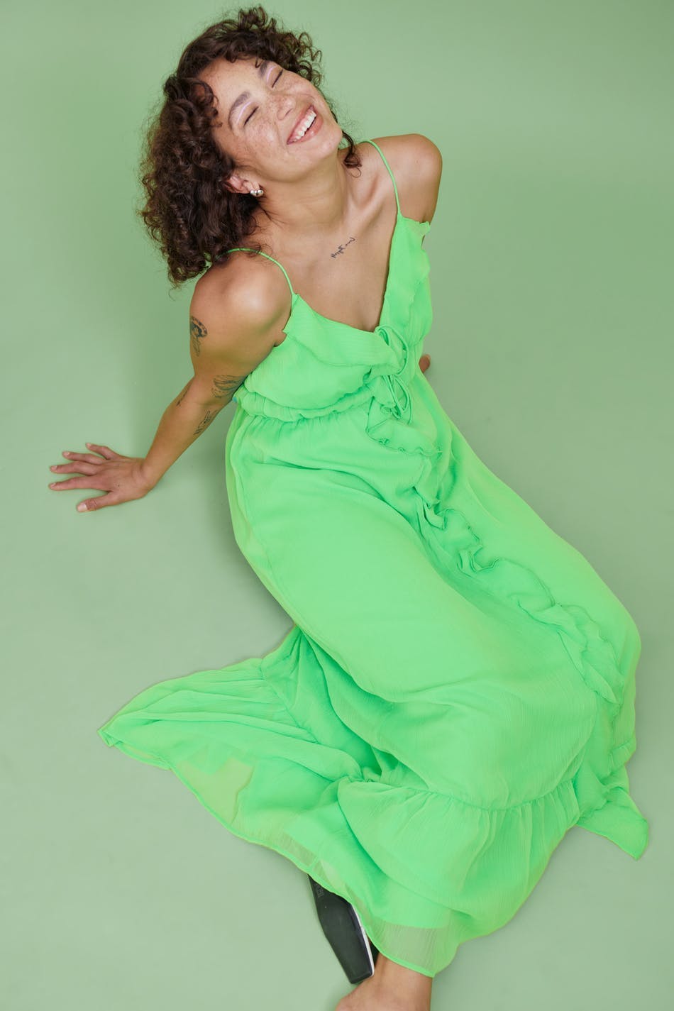Frill chiffon maxi dress - Poison green