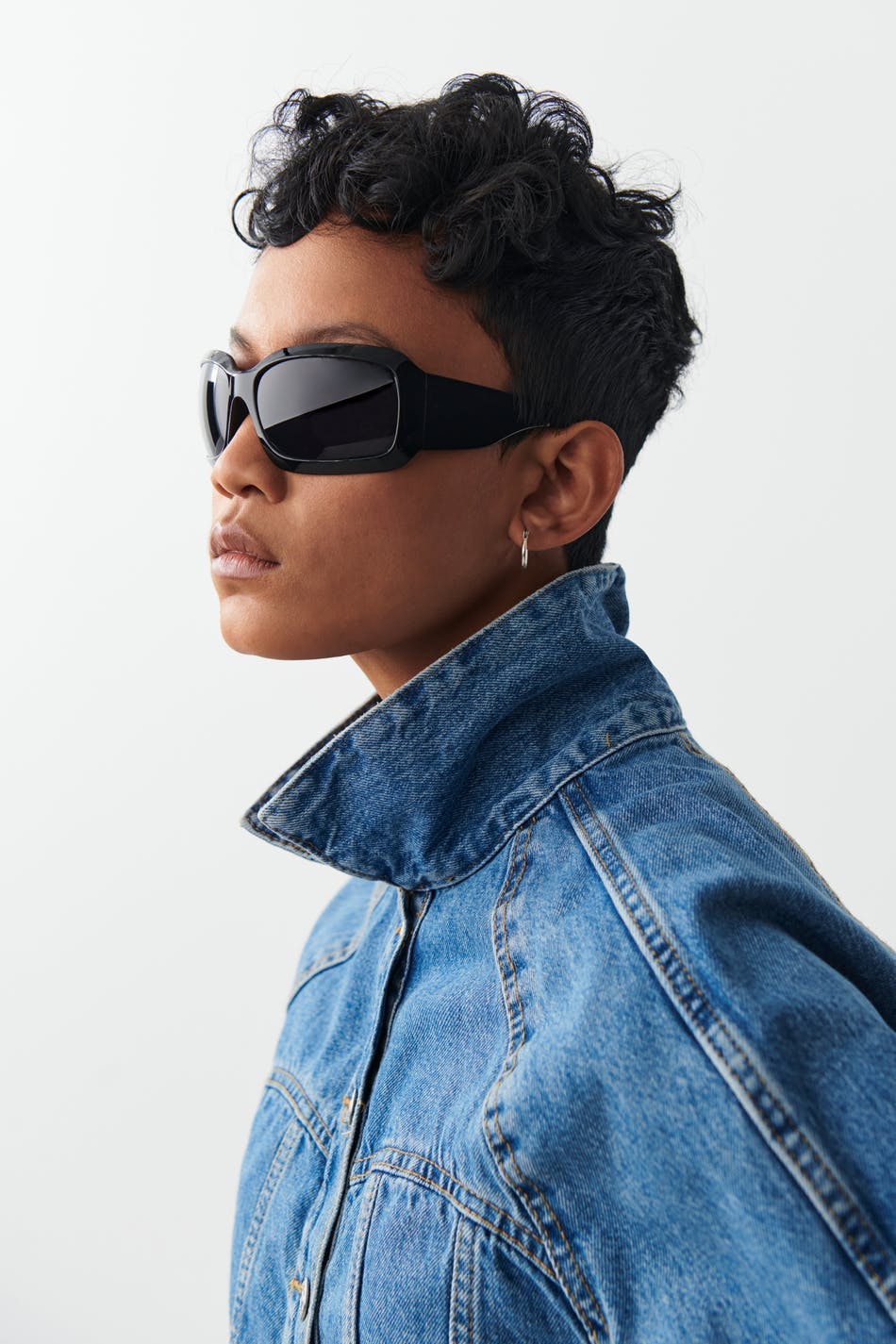 Wrap around sunglasses