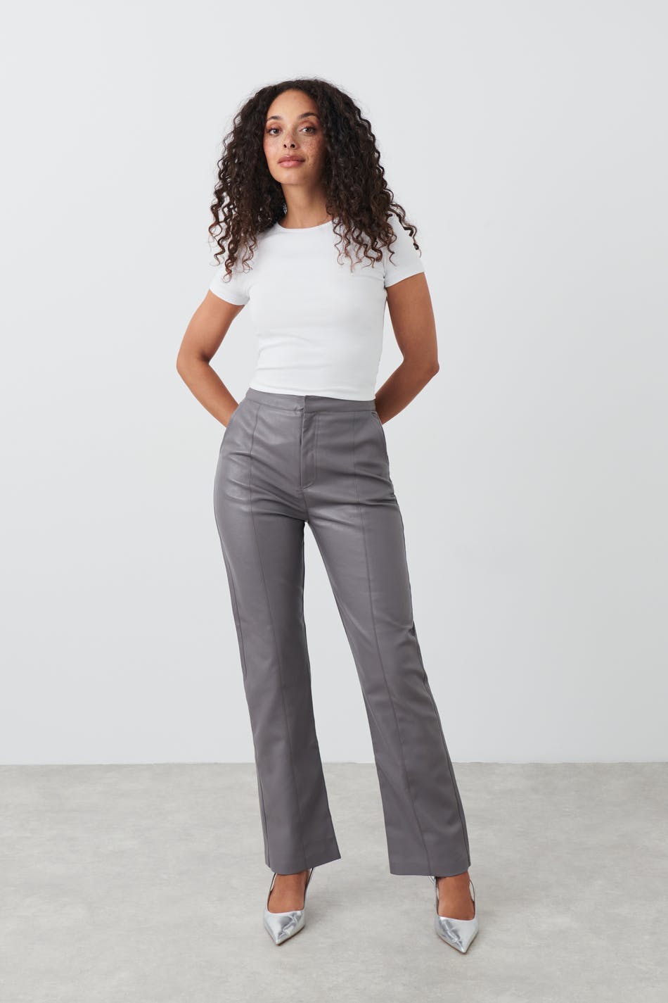 Straight leg pu trousers - Gris