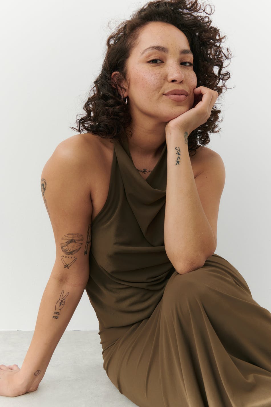 Drapy halterneck tanktop - Walnut