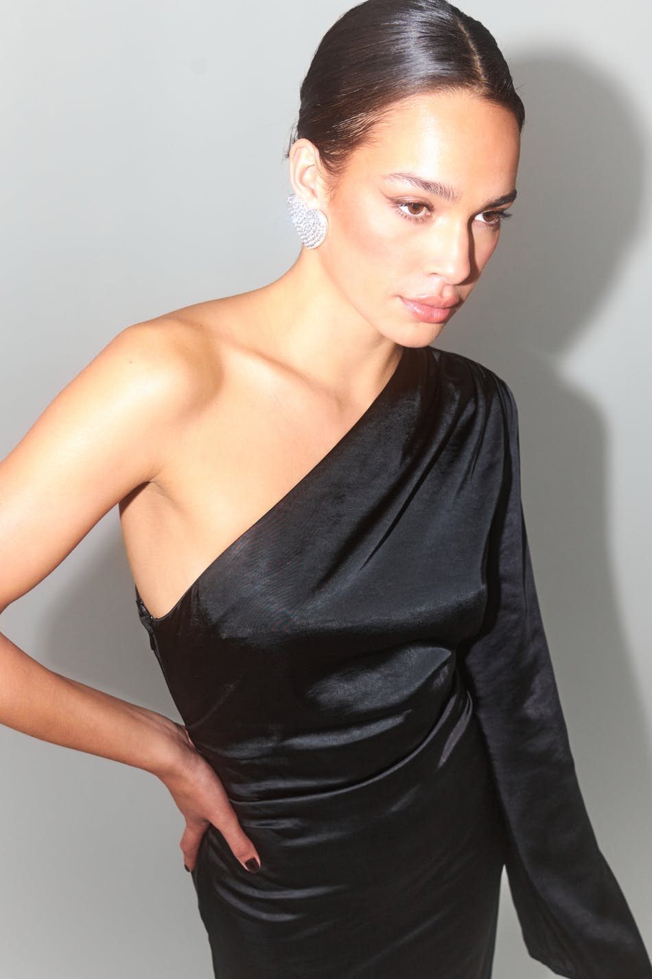 One shoulder satin dress - Noir