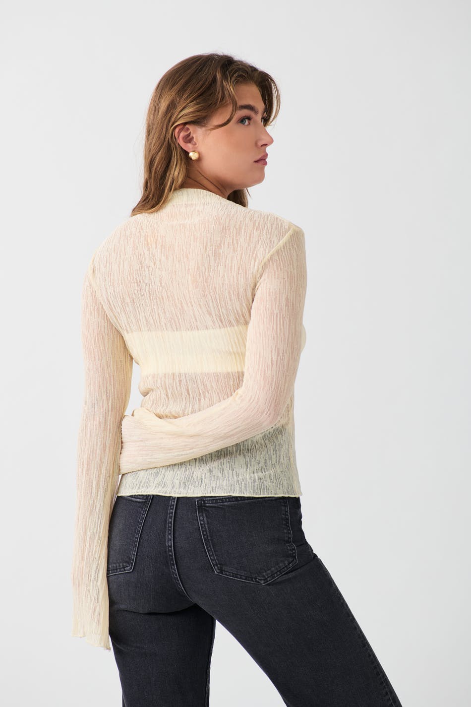 Plisse flare sleeve top - White swan