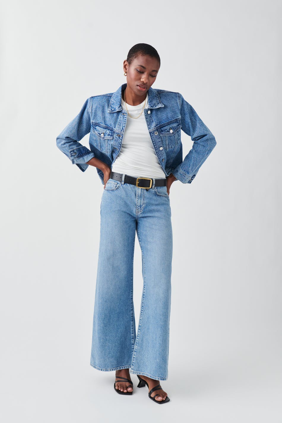 shoulder padded denim jacket - Mid blue