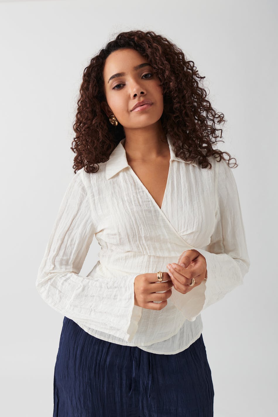 Crinkled wrap blouse - Beige