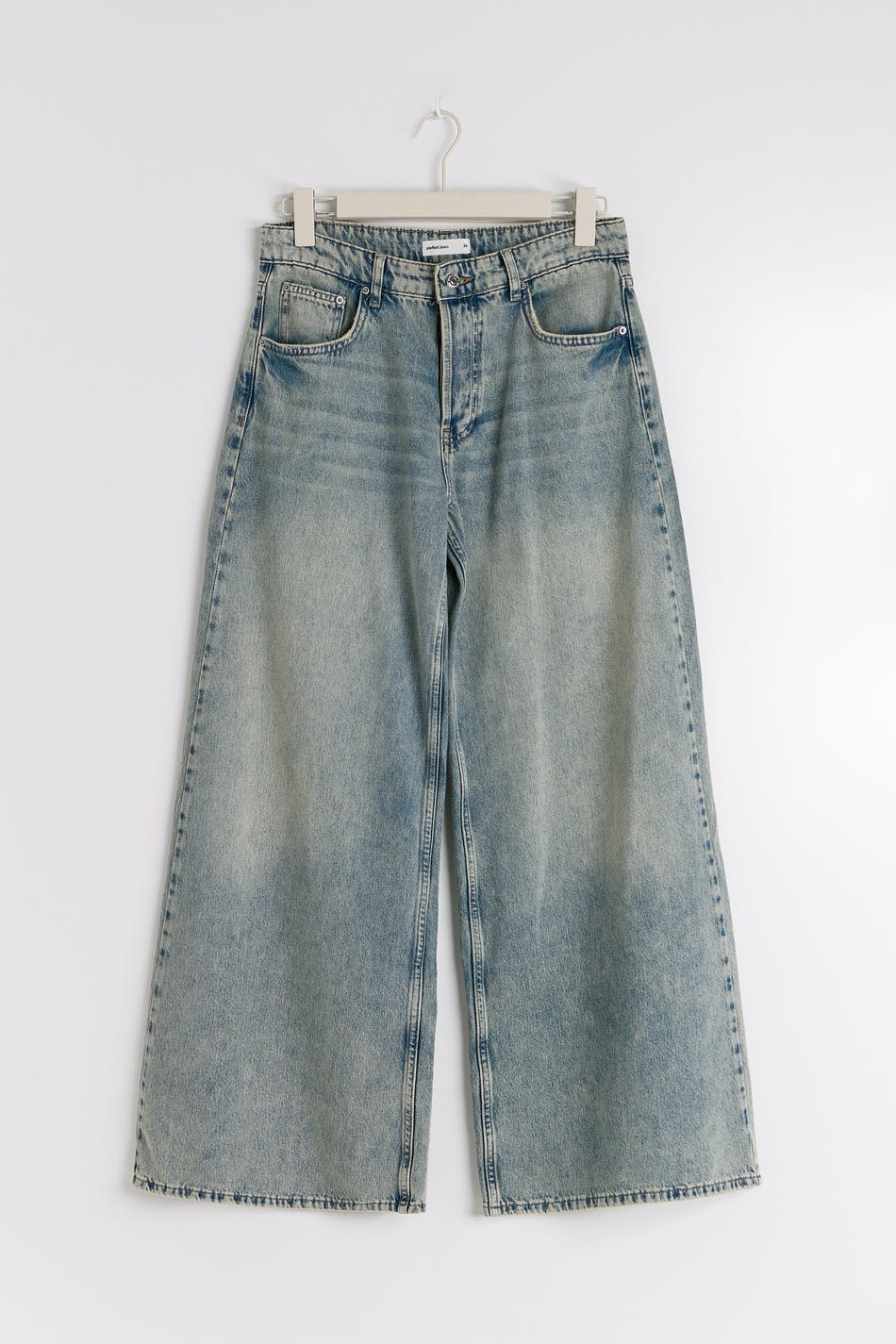Slouchy wide jeans - Tinted blue