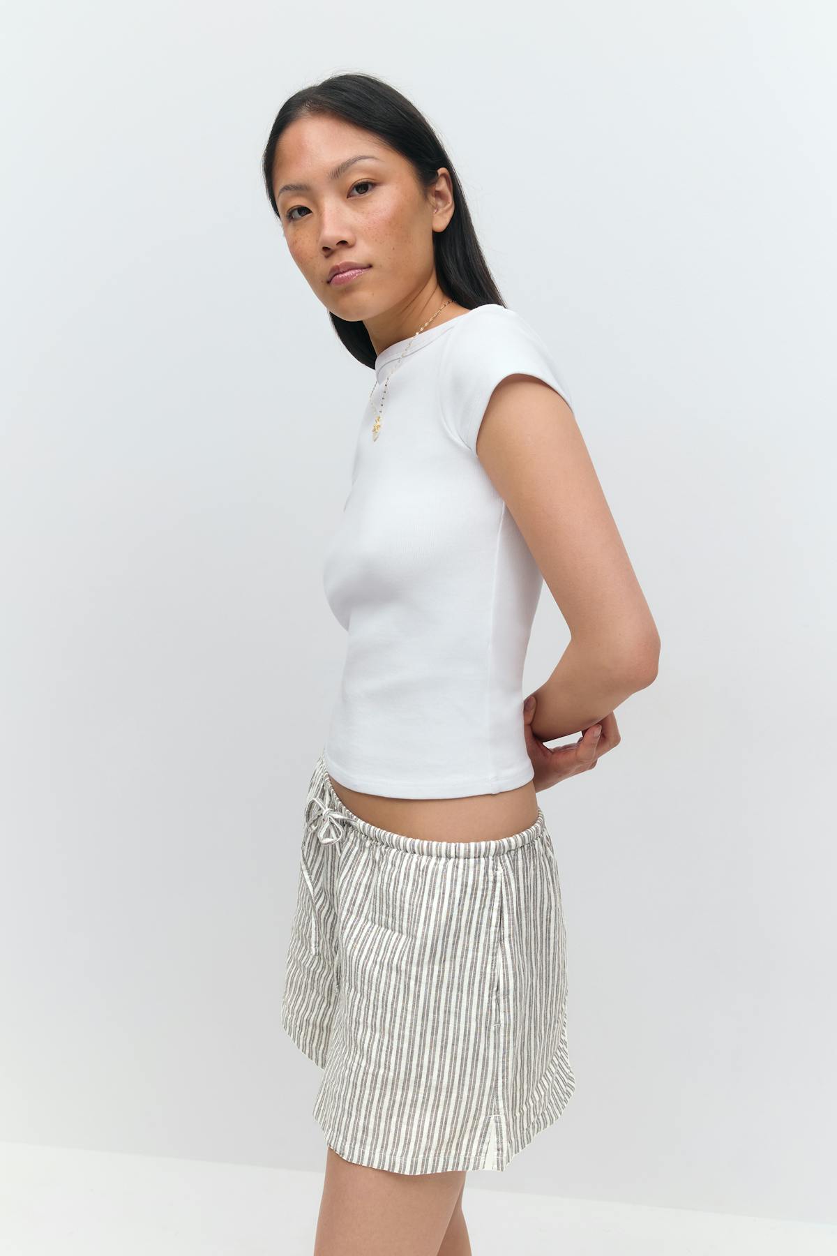 Relaxed linen blend shorts - Pink stripe
