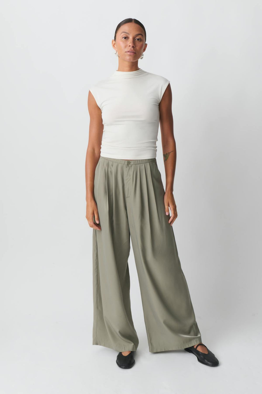 Fluid wide trousers - Vetiver