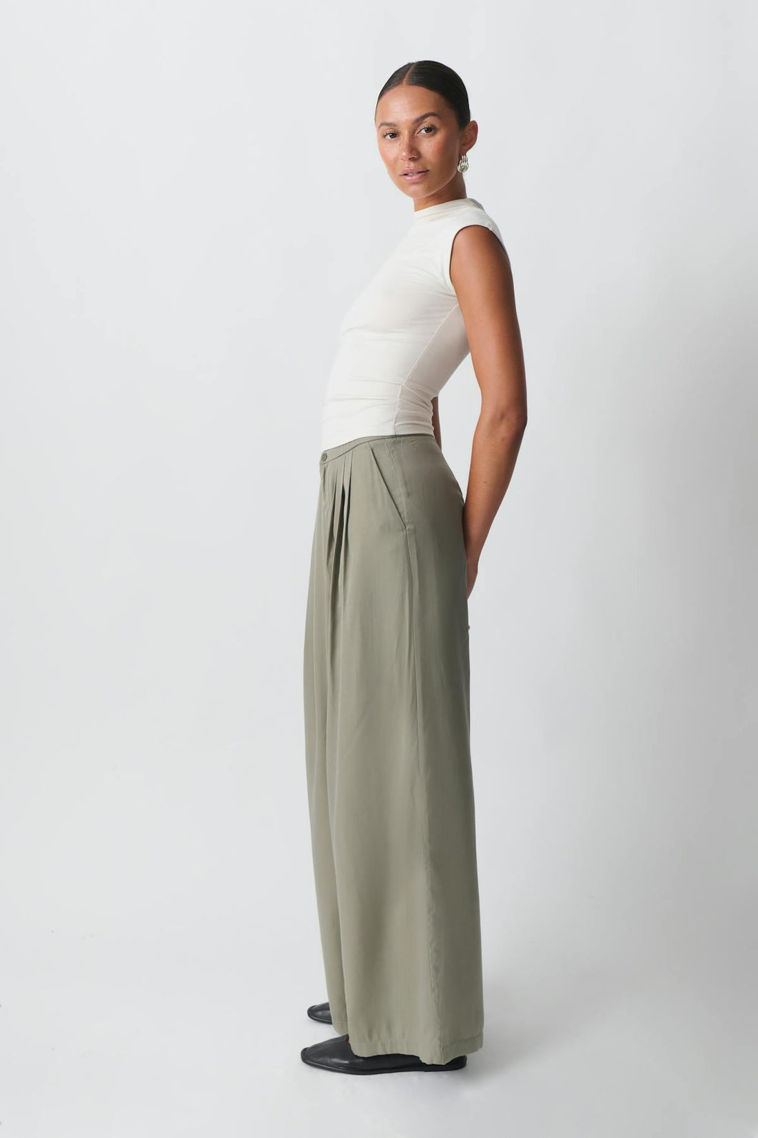 Fluid wide trousers - Vetiver