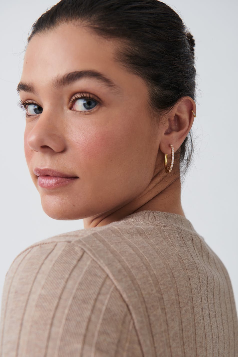 Rhinestone hoops earrings