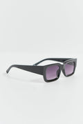 Slim classic sunglasses