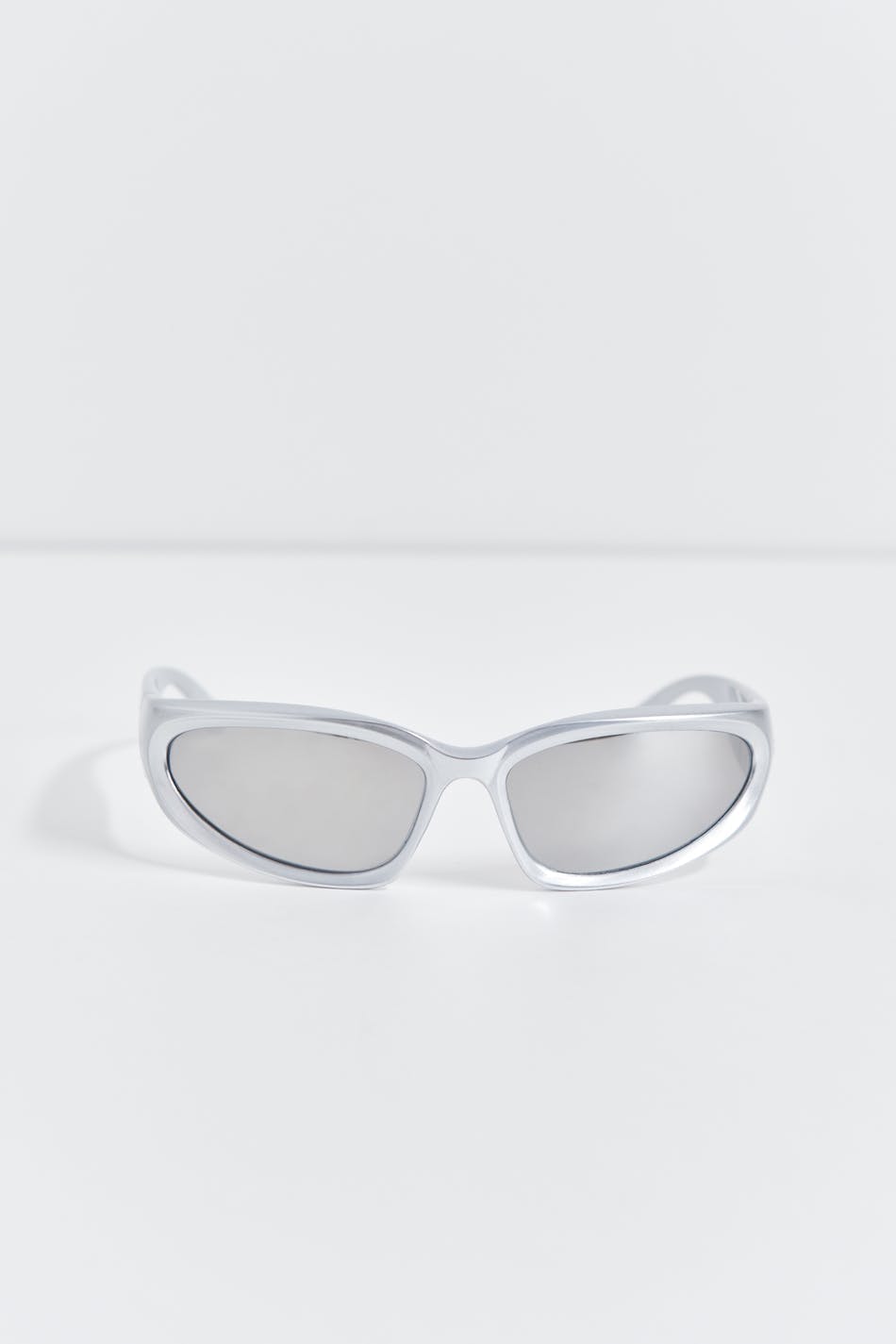 Fashion sporty sunglasses