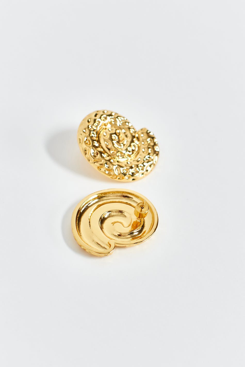 Crinkled gold spiral earrings - Doré