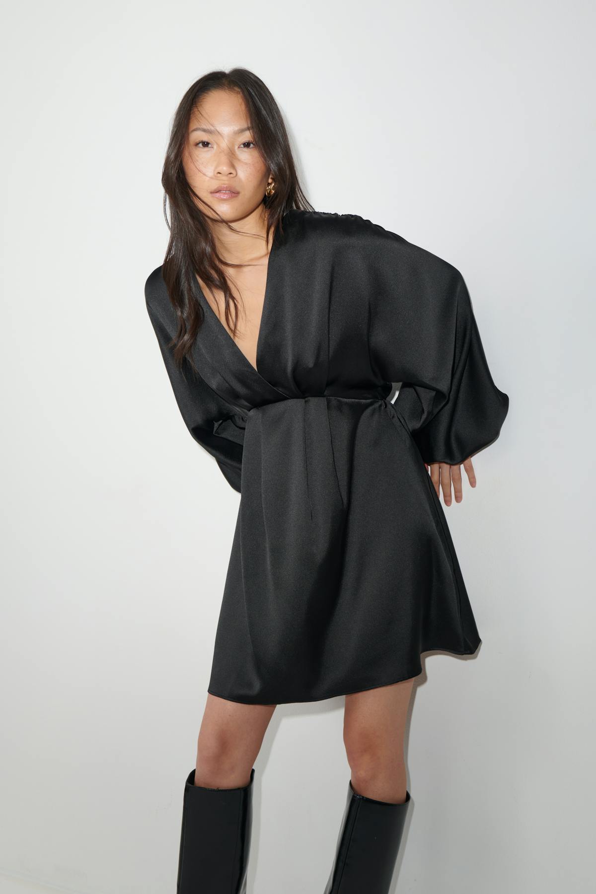 Satin mini dress - Noir