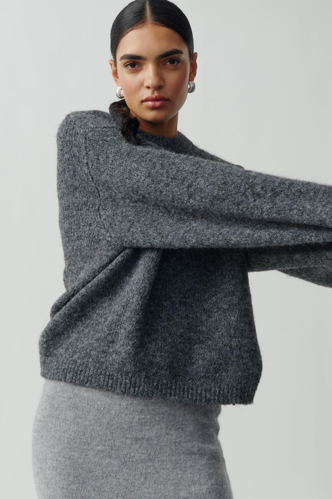 Boxy knitted sweater - Dk grey melange