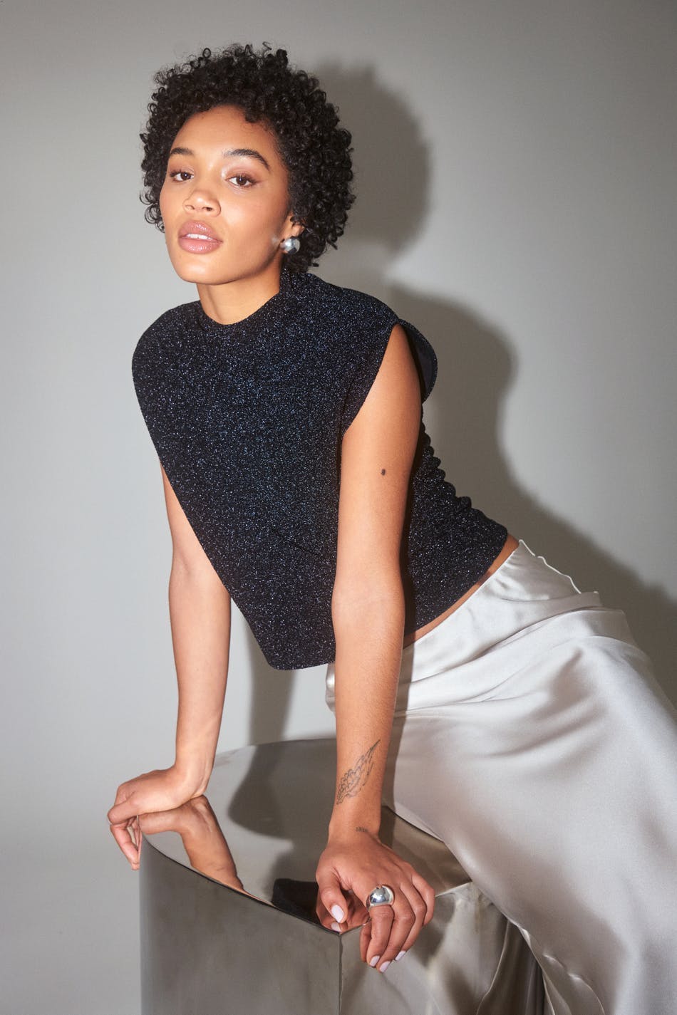 Loose glitter funnel neck top - Noir