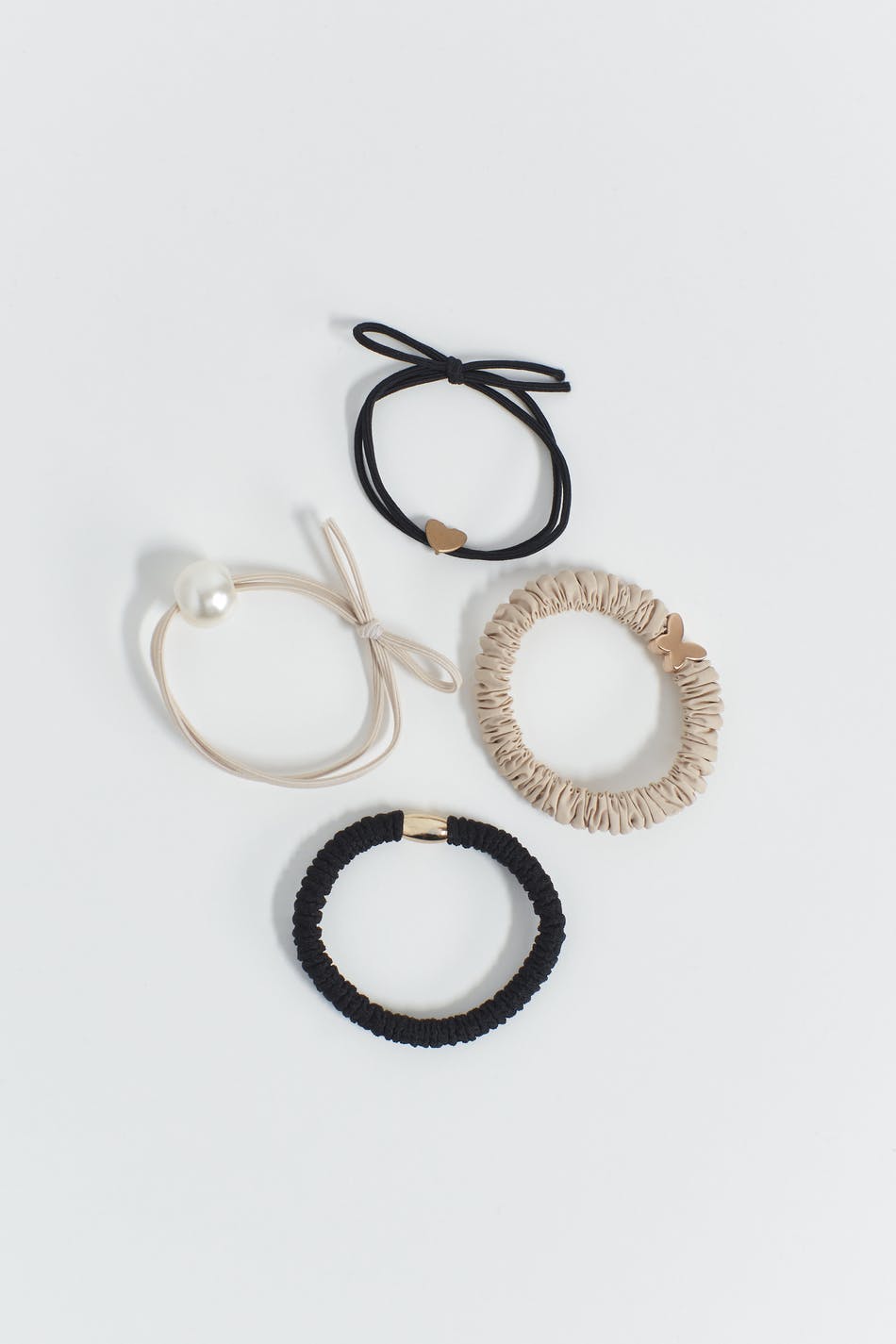 pack decorated hair ties