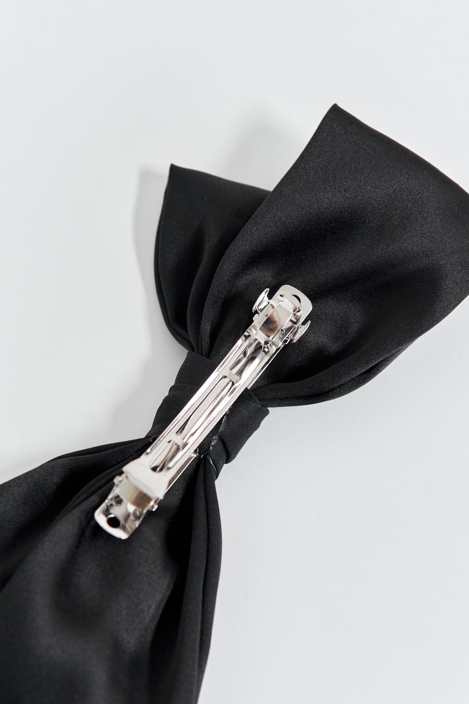 Satin bow hair clip - Cabernet
