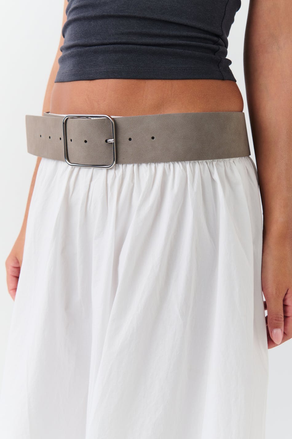 Wide suede belt