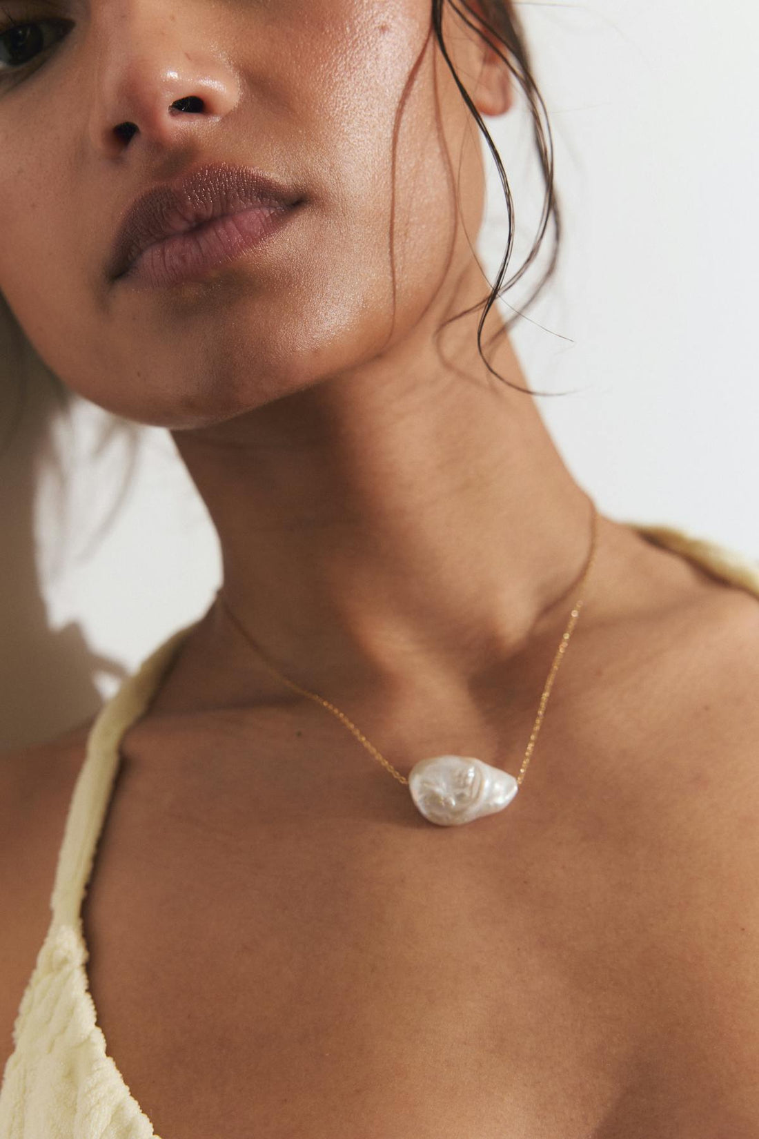 Natural pearl necklace - Offwhite/gold
