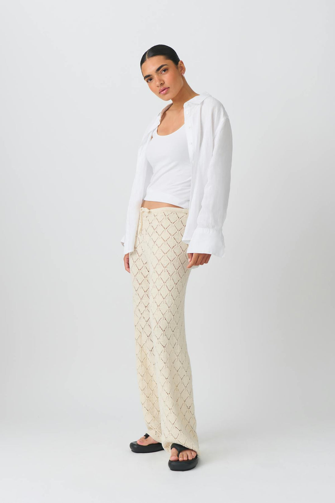 knitted crochet trousers - Crème