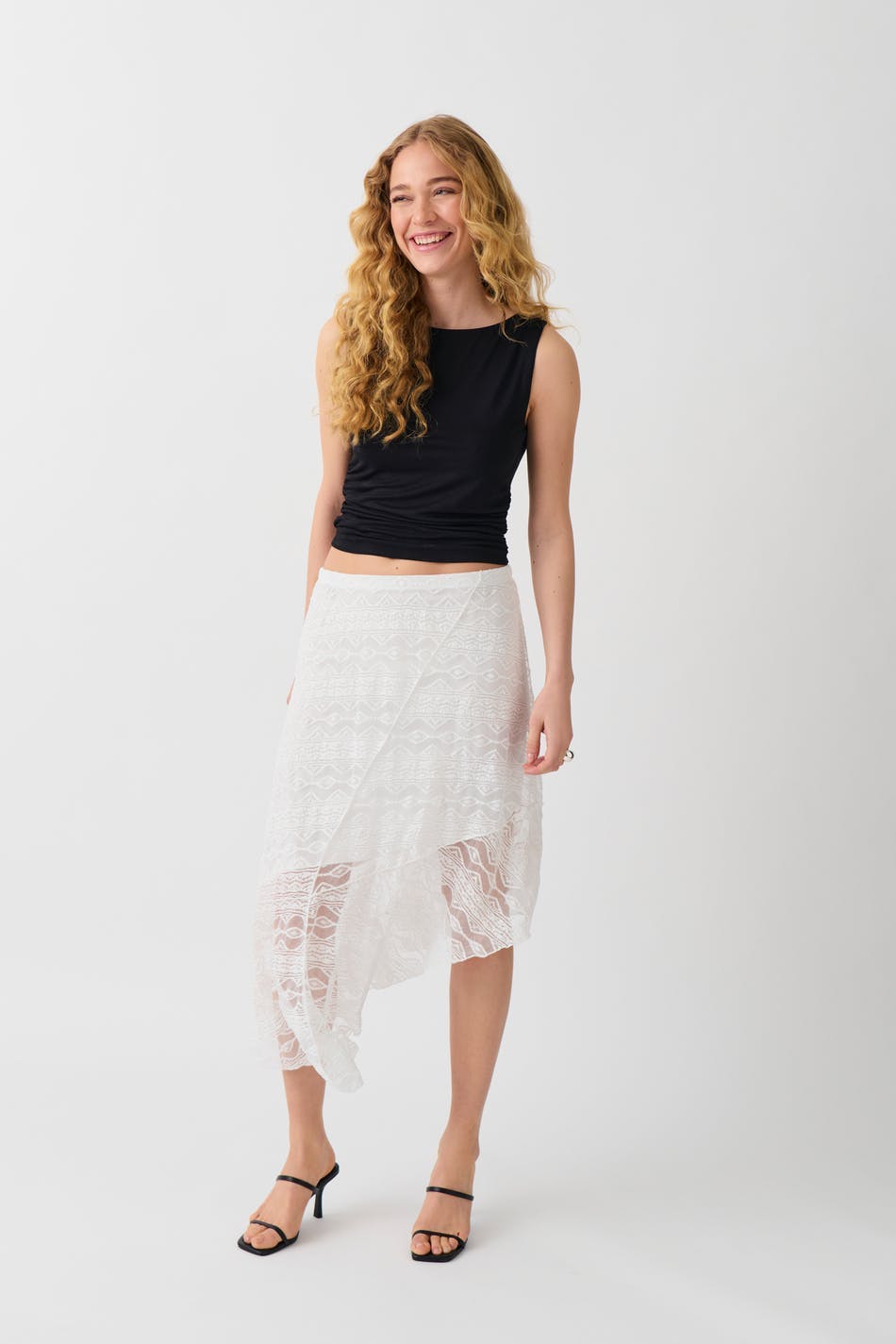 Assymetric lace skirt - Blanc cassé