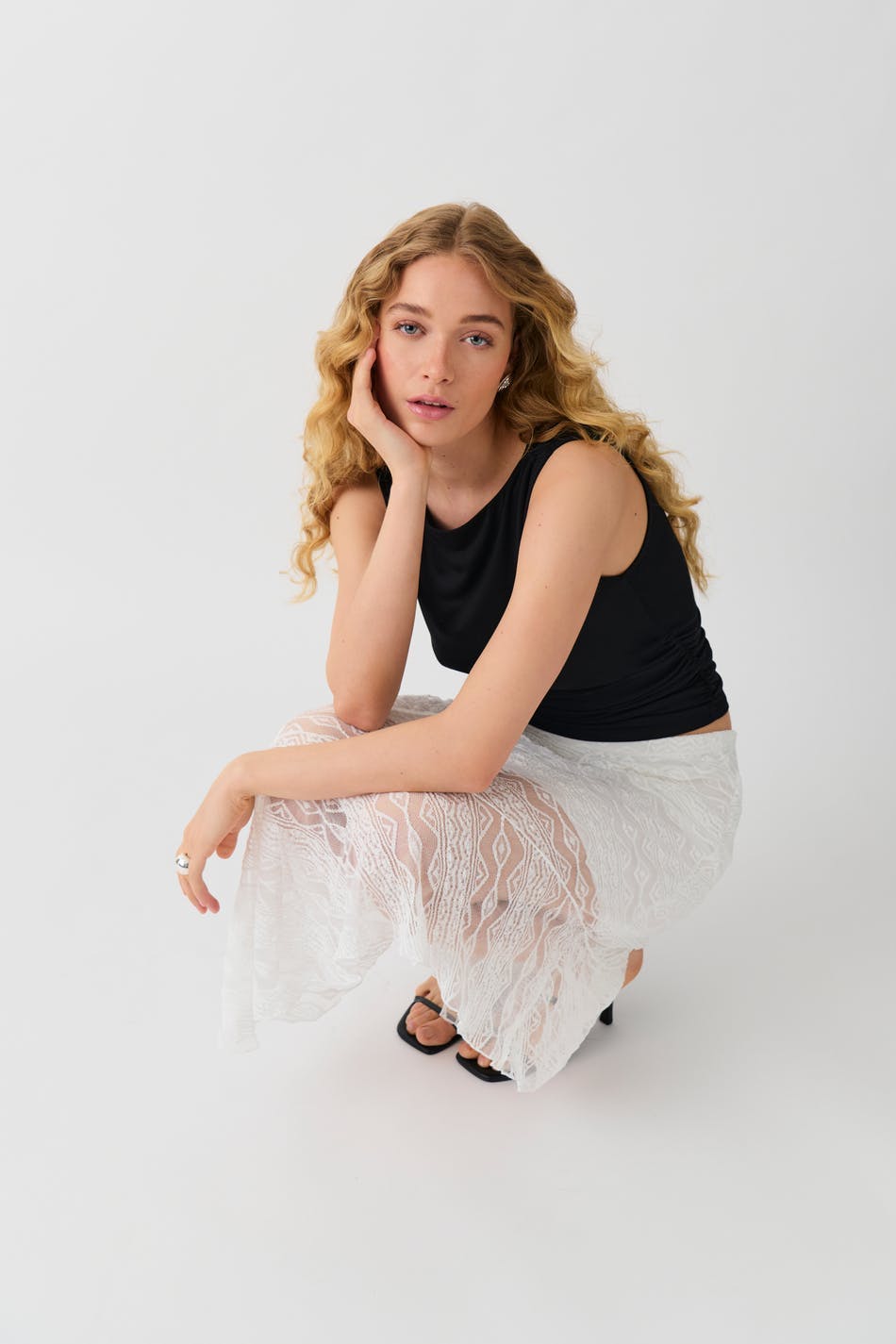 Assymetric lace skirt - Blanc cassé