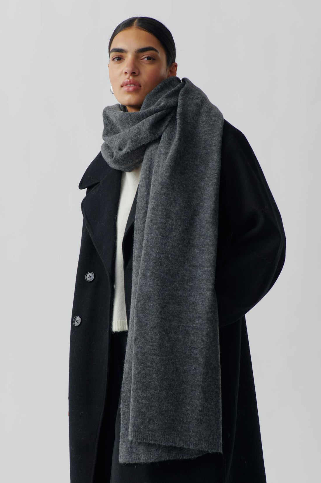 soft knitted scarf - Antracit