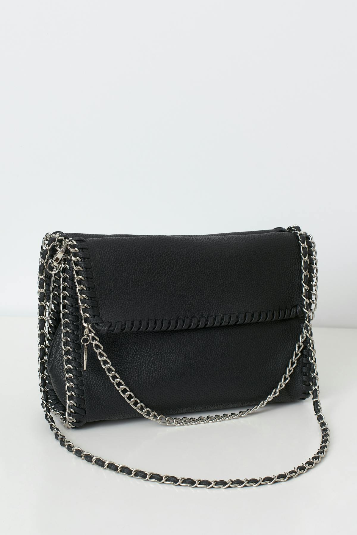 Chunky chain bag