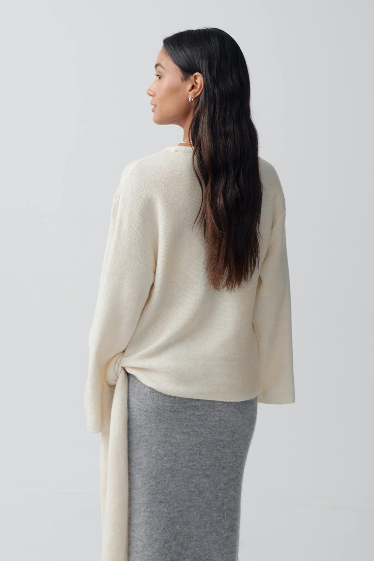 Knitted tie sweater - Warm white
