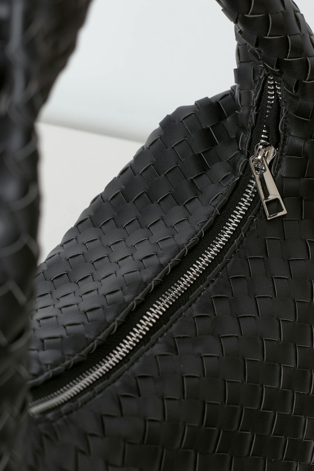 Braided shoulder bag - Camel