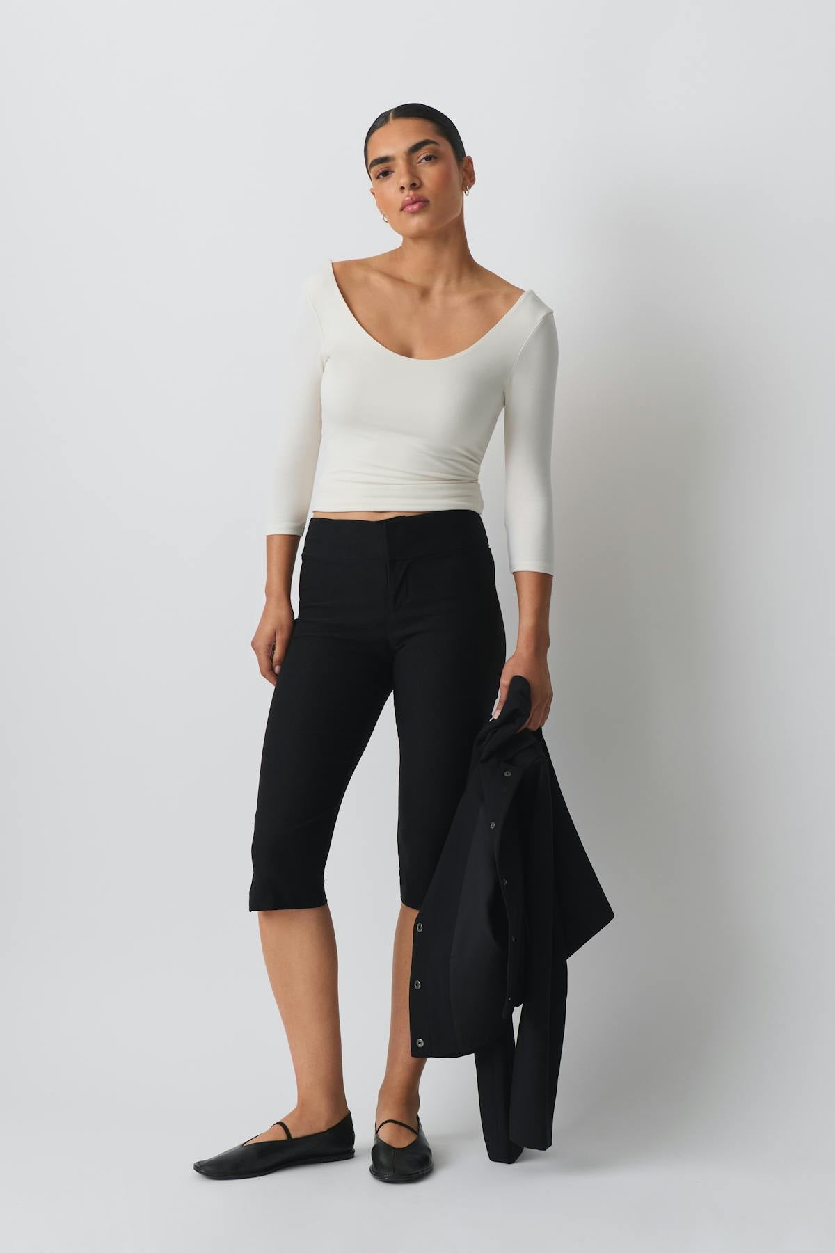Soft touch scoop neck top - Tofu