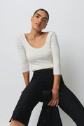 Soft touch scoop neck top - Tofu