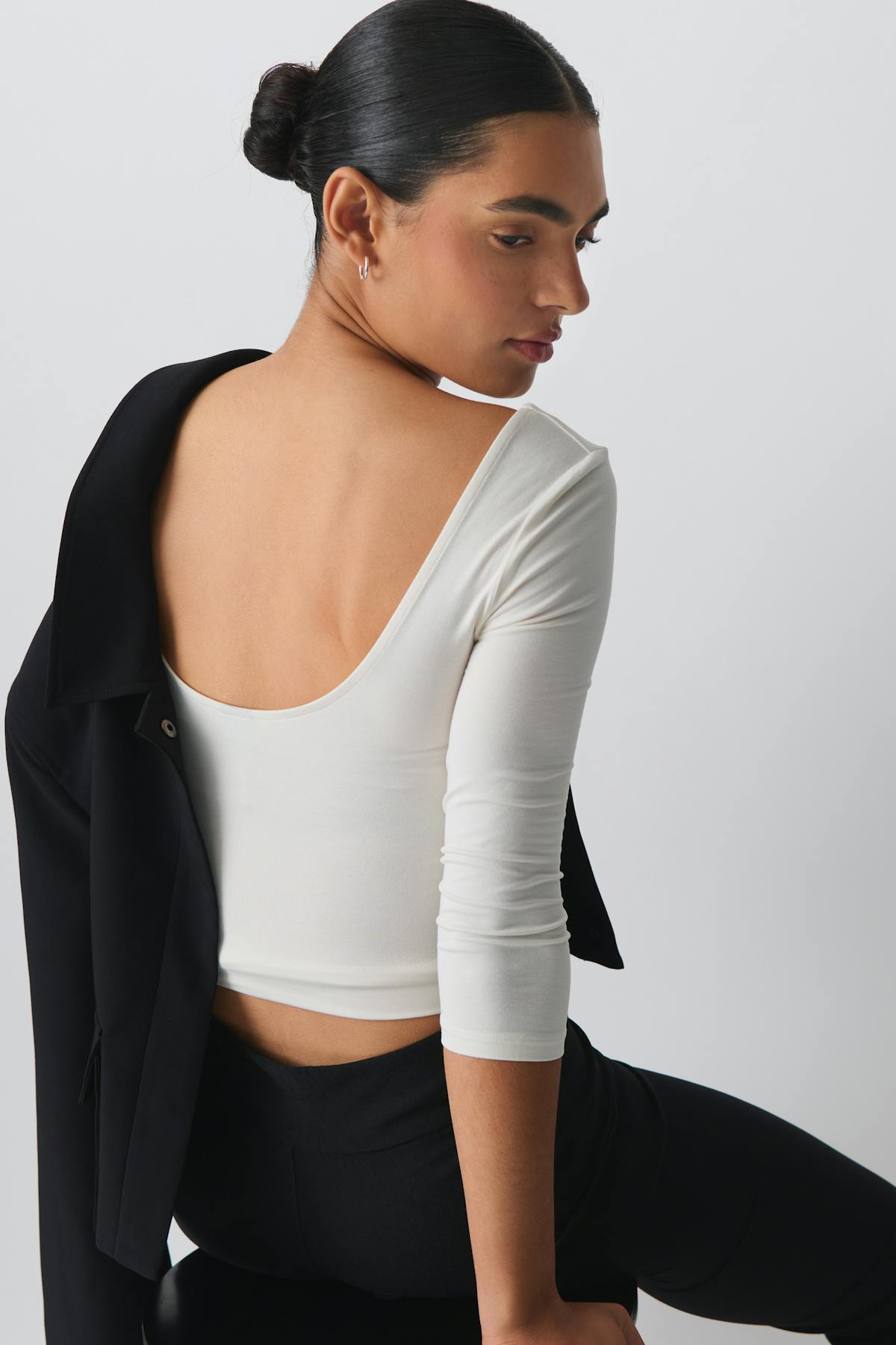 Soft touch scoop neck top - Tofu