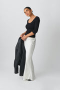 Soft touch scoop neck top - Tofu