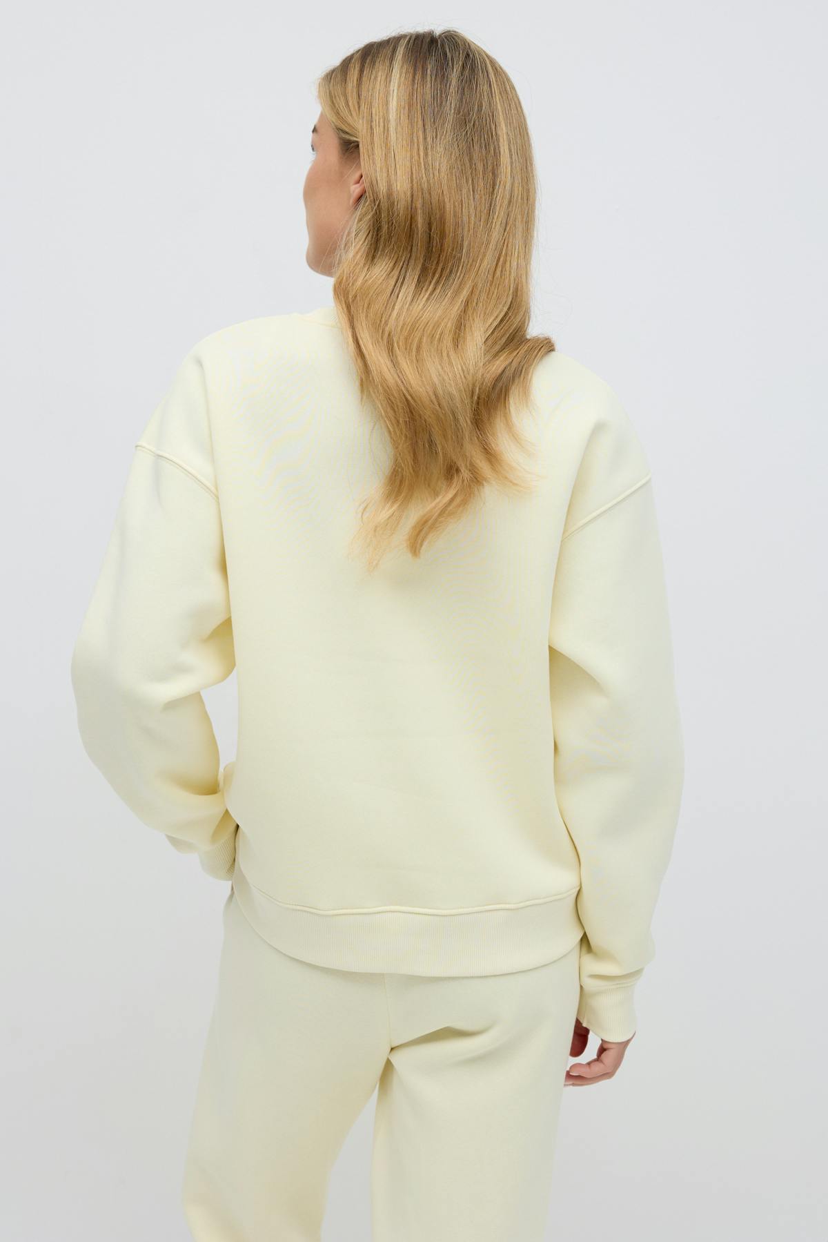 Basic sweater - Java