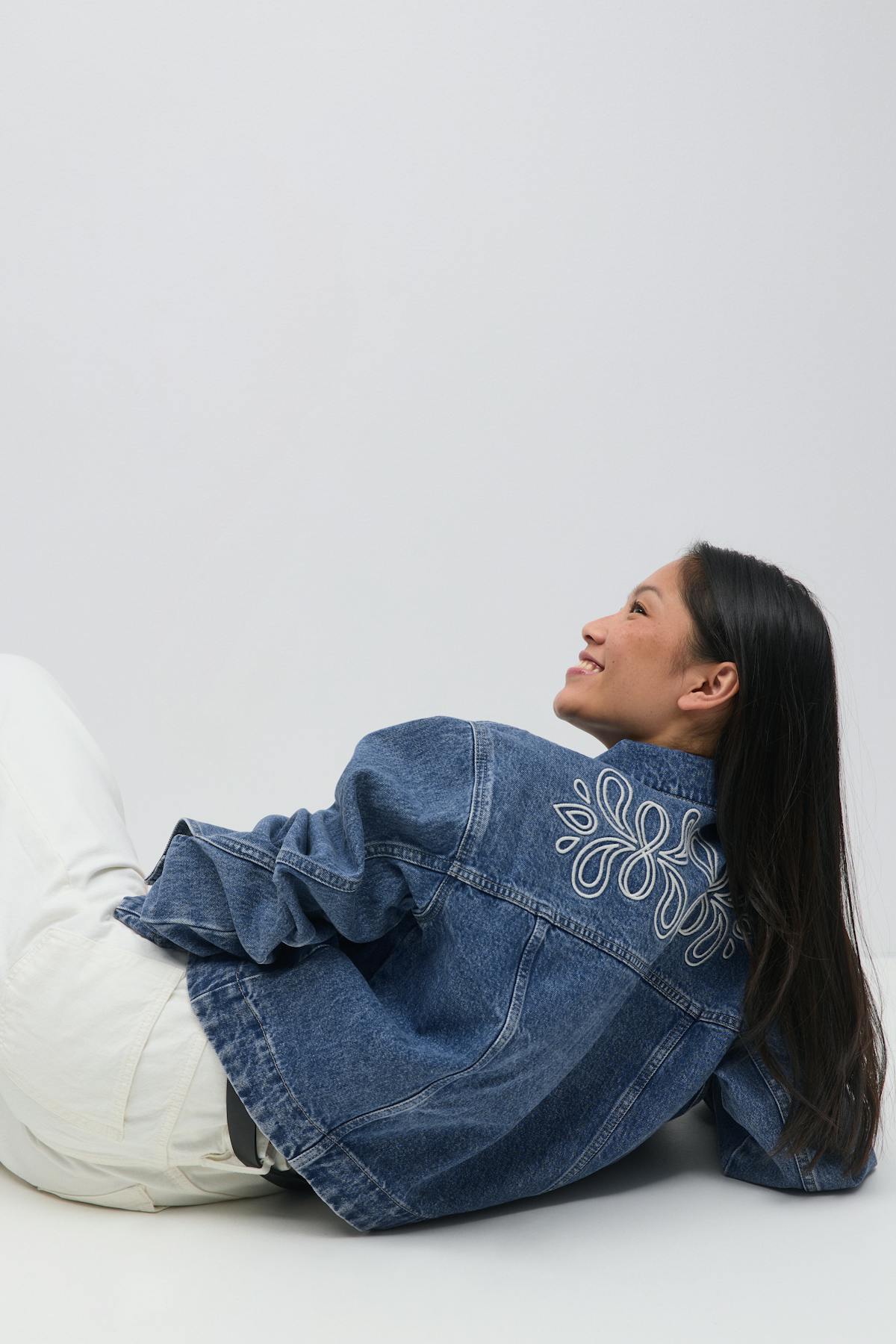 Embroidery denim jacket - Mid blue