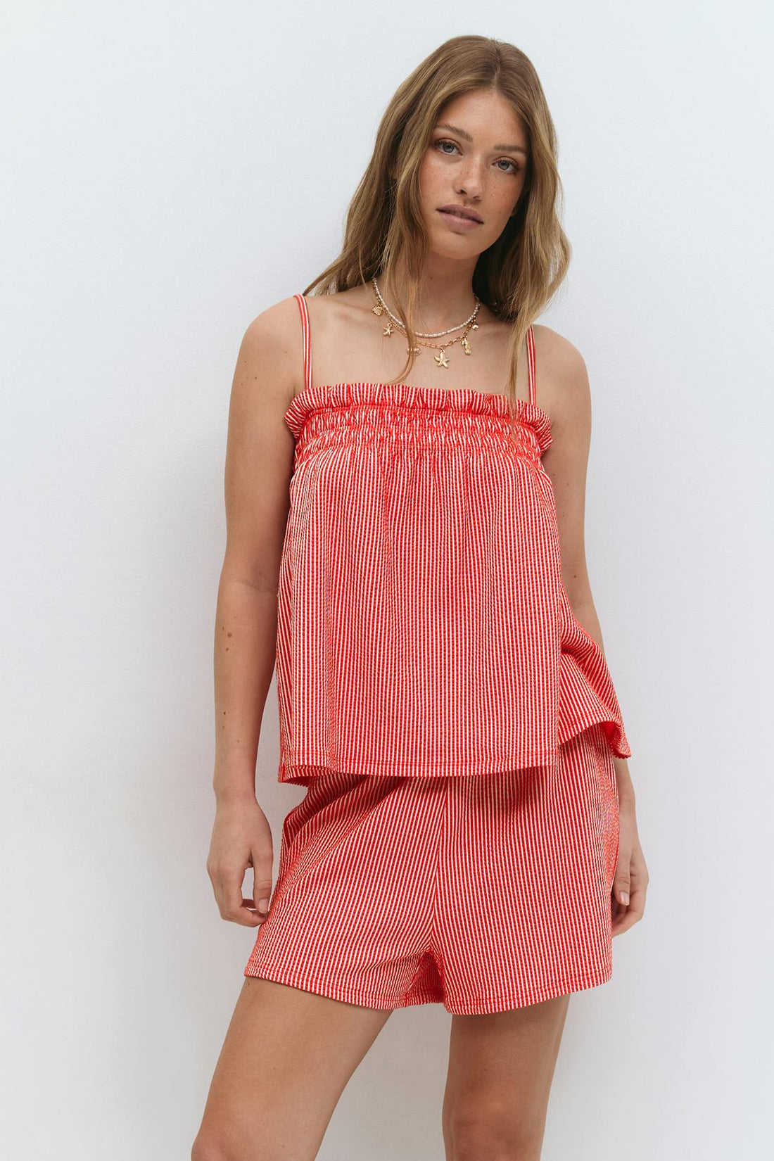 Textured shorts - Red/stripe