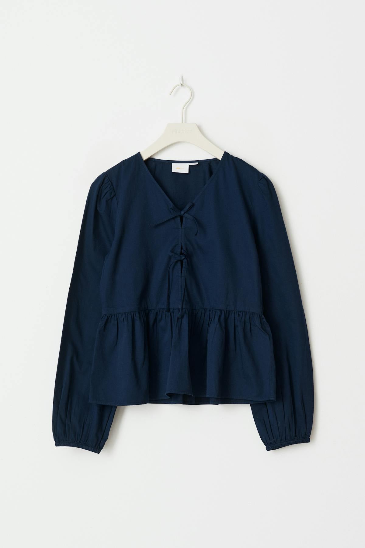 y puff sleeve blouse - Navy blazer