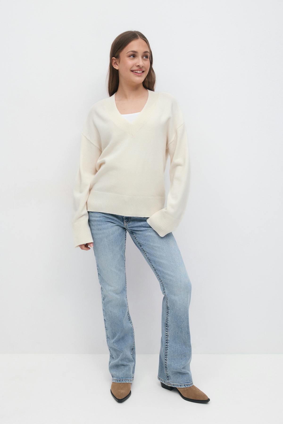 Y knit v-neck sweater - Gardenia