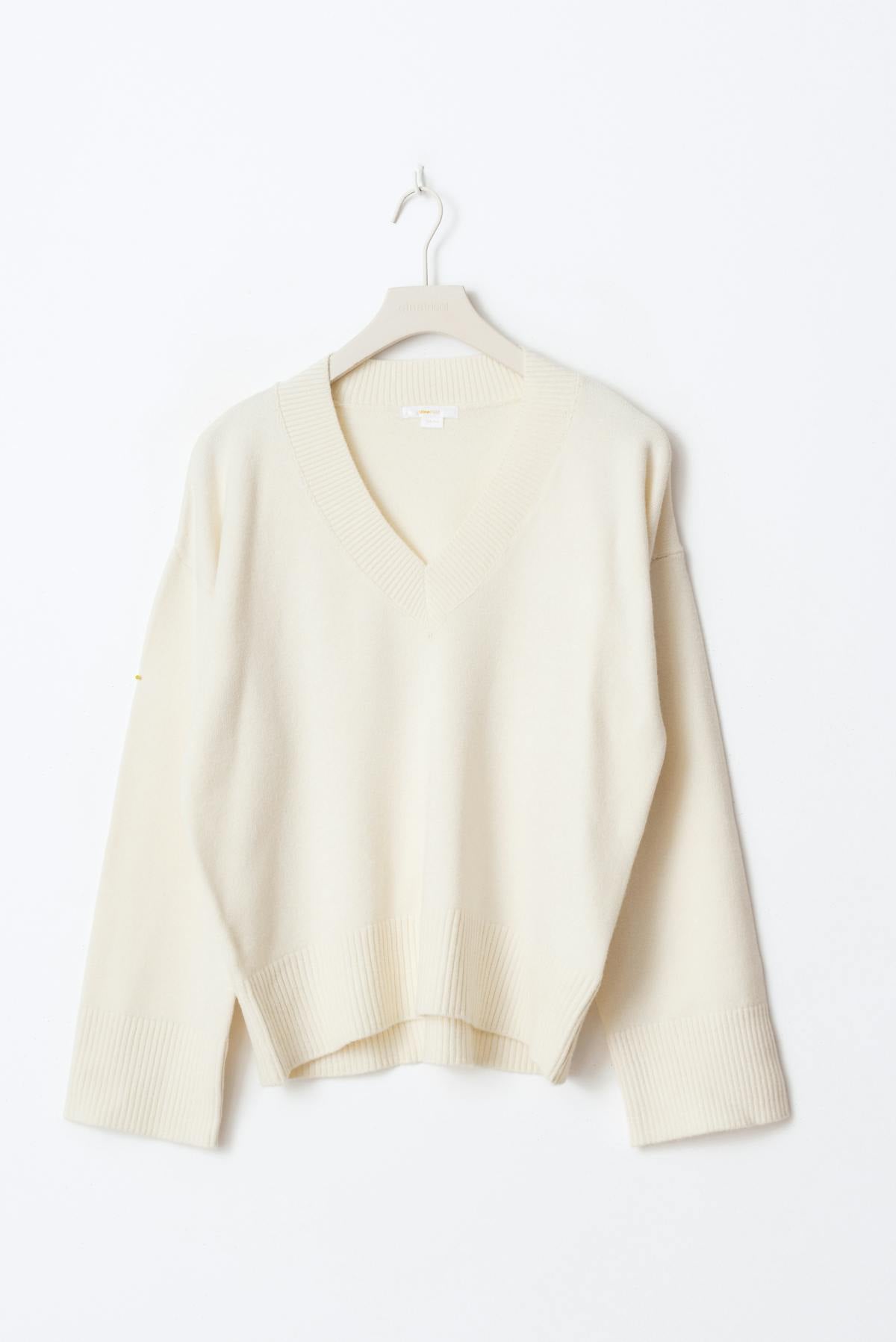 Y knit v-neck sweater - Gardenia