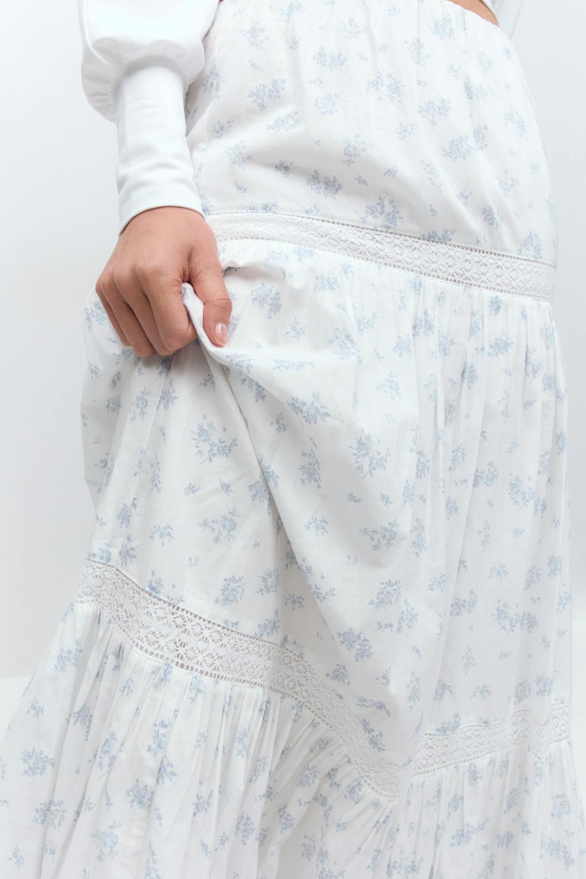 Lace maxi skirt - Flower aop