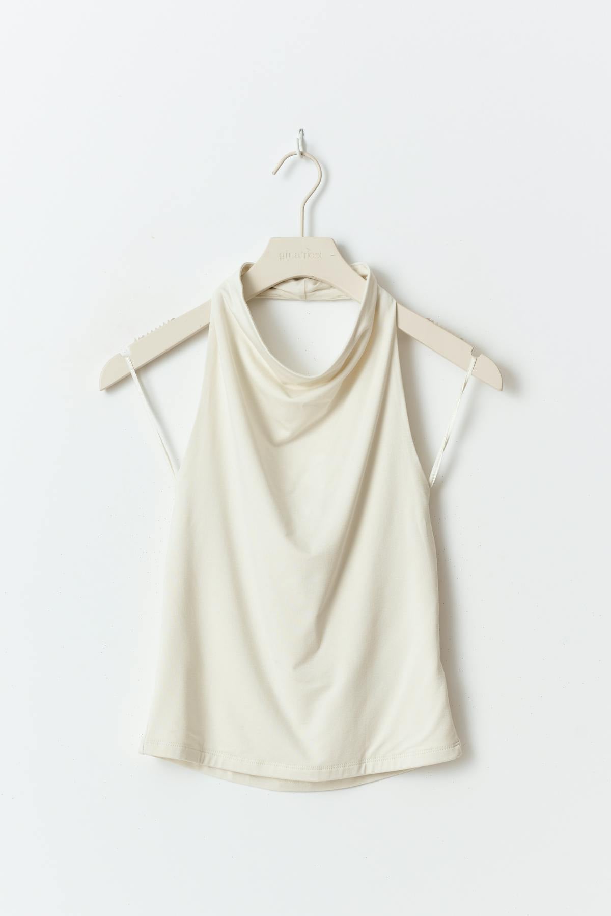 Soft touch halterneck top - Tofu