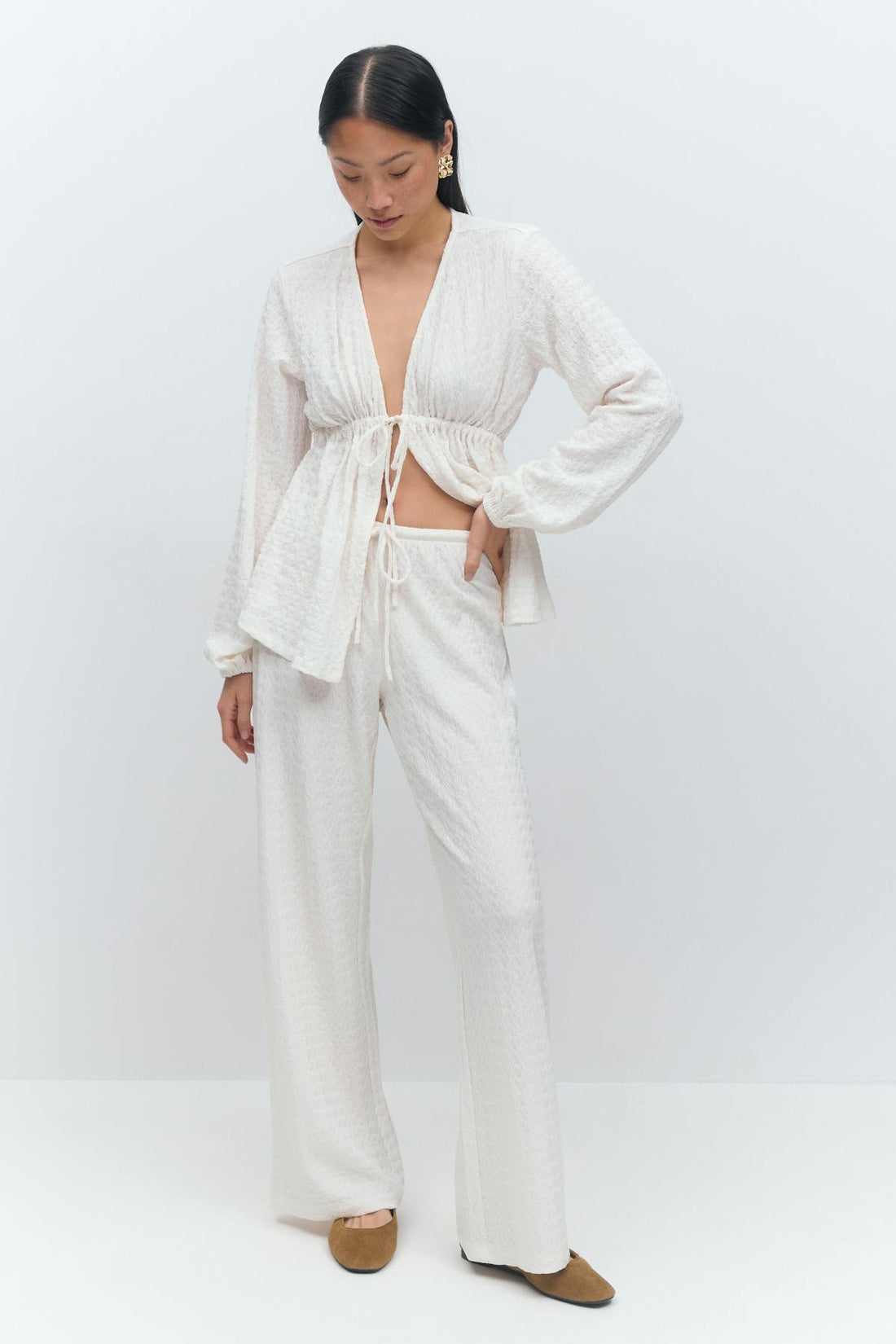 Textured trousers - Gardenia