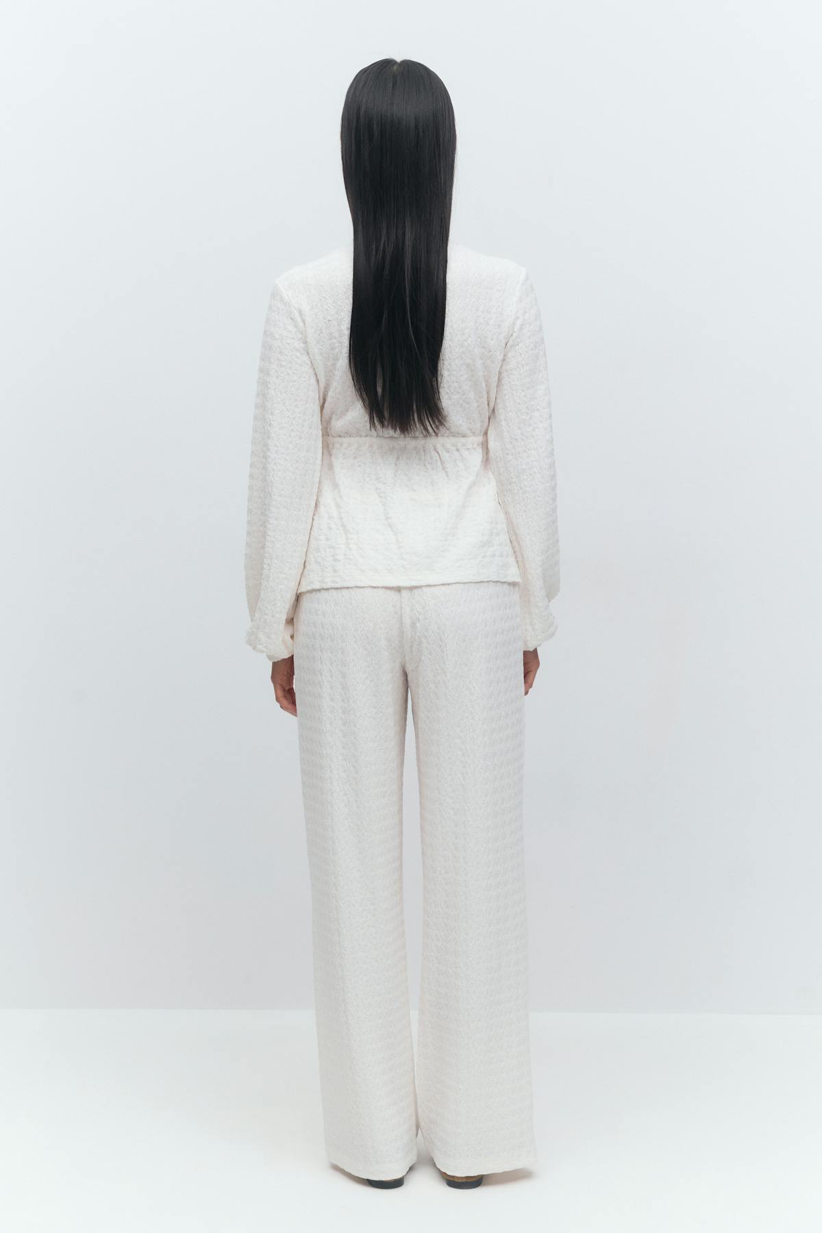 Textured trousers - Gardenia