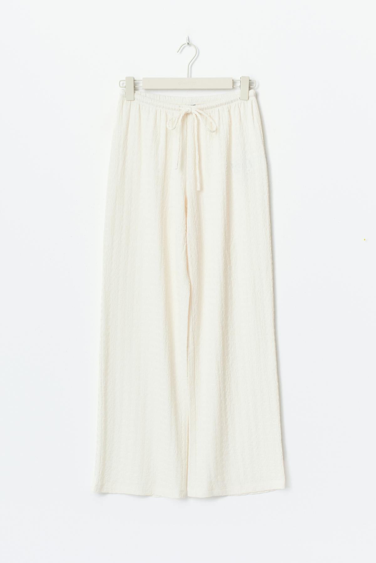 Textured trousers - Gardenia