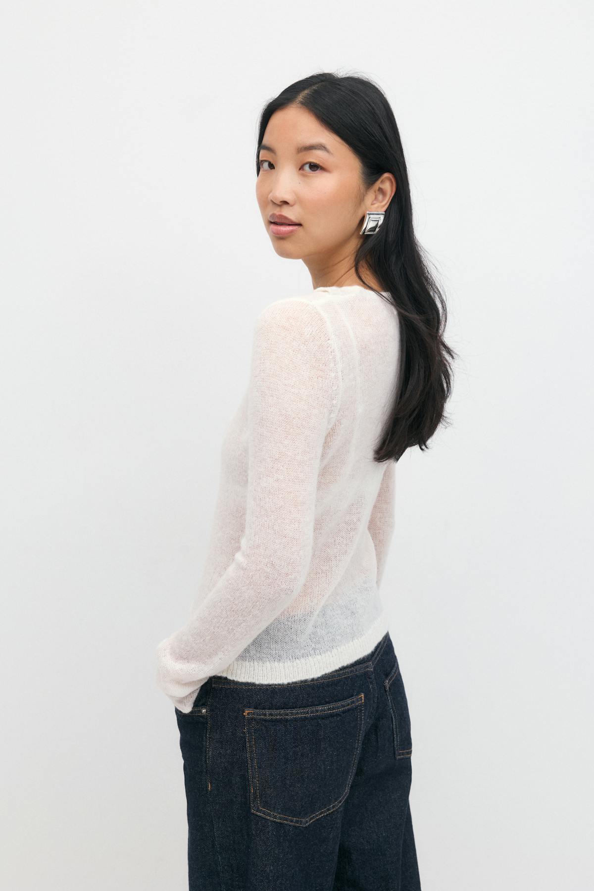 Asymmetric knitted cardigan - Gardenia