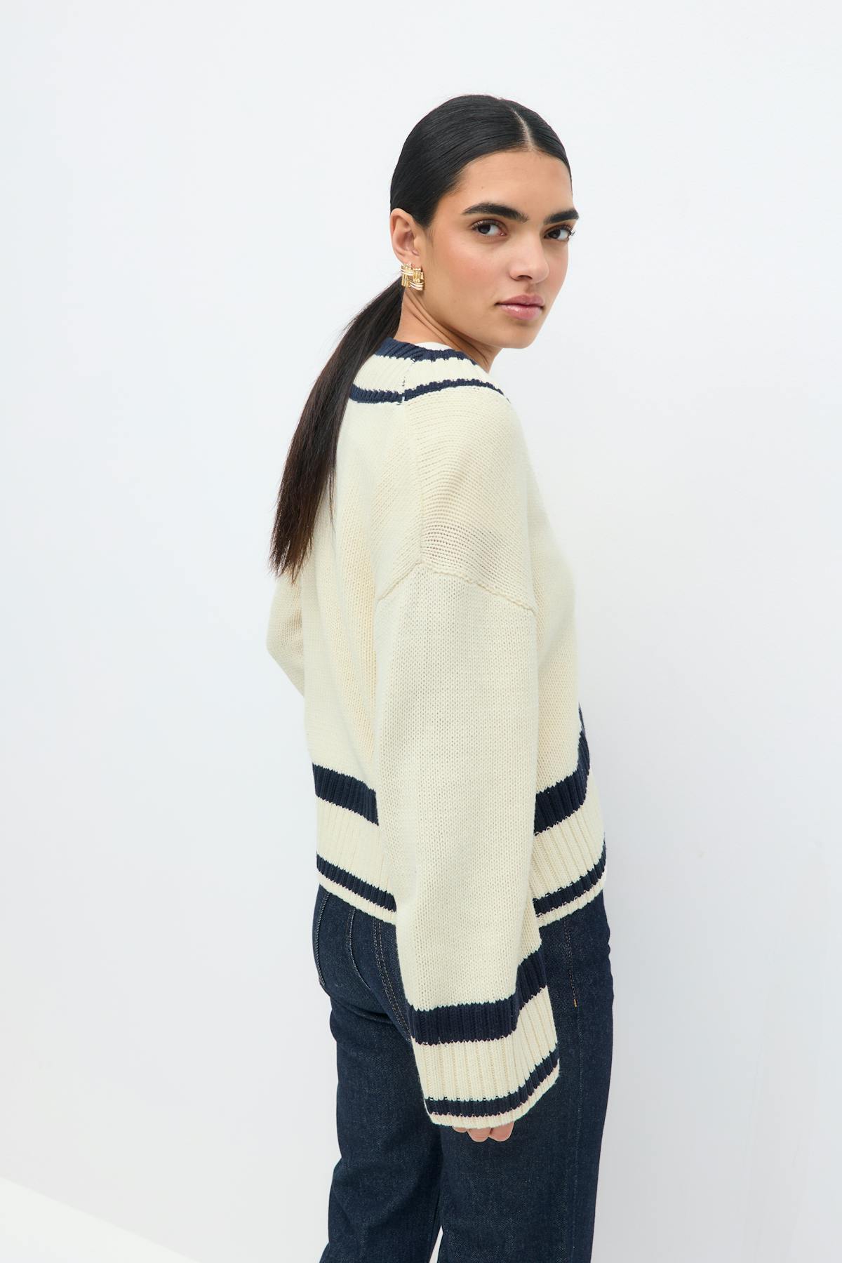 Cotton blend knitted sweater - Navy/white